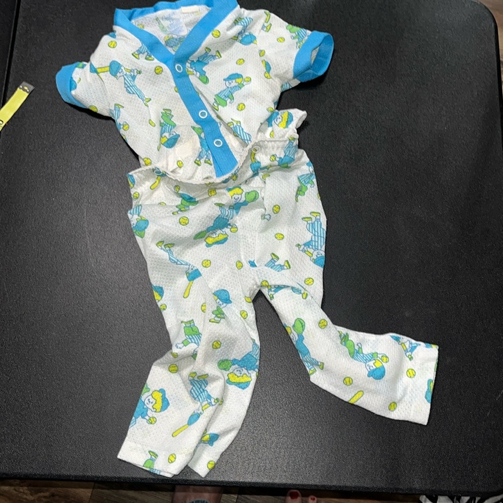 Vintage Carters boys 2 piece pajamas - baseball - snaps- light weight
